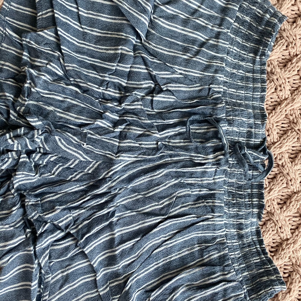 AE relaxed shorts